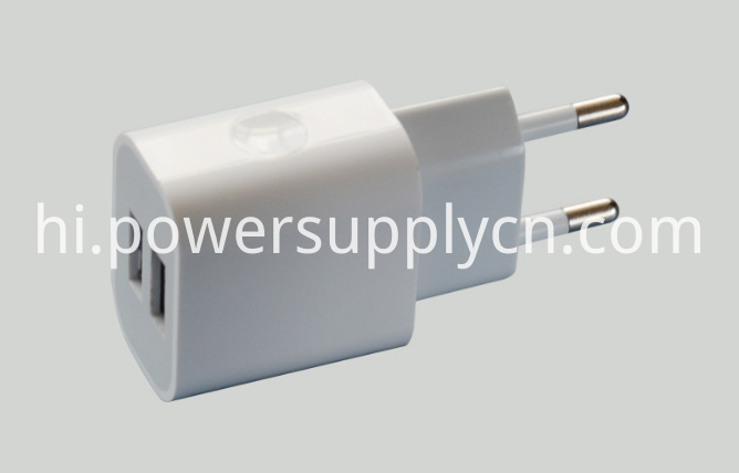 यूरोपीय संघ प्लग के साथ दोहरी यूएसबी चार्जर Dual USB Charger With EU Plug